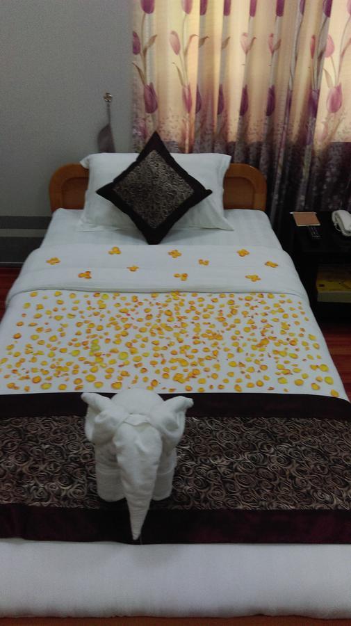 Hotel Mahar Mandalay Quarto foto